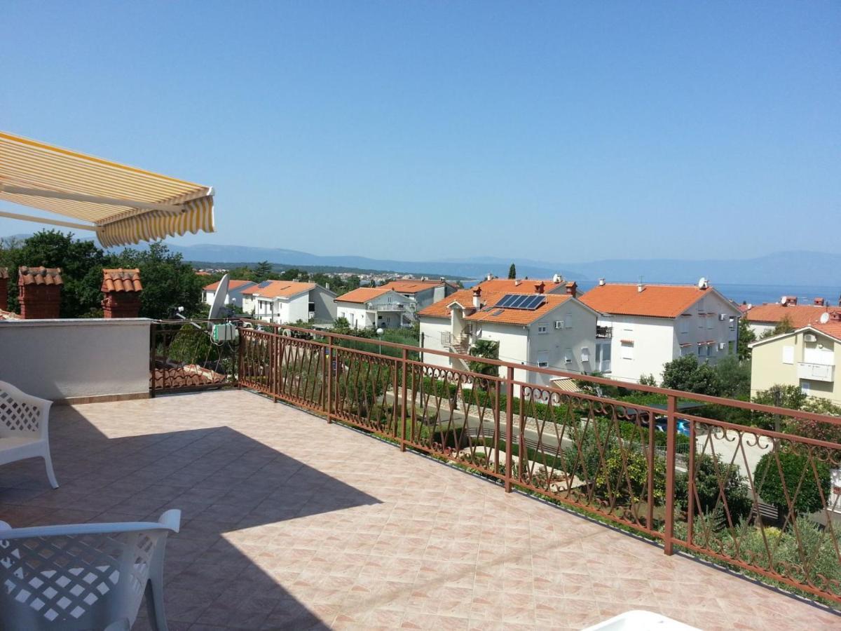 Apartments Kamelija Malinska Bagian luar foto