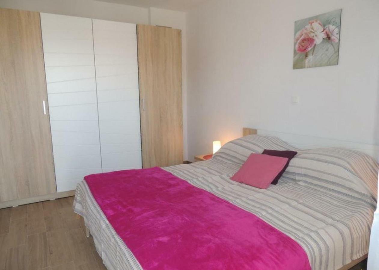 Apartments Kamelija Malinska Bagian luar foto