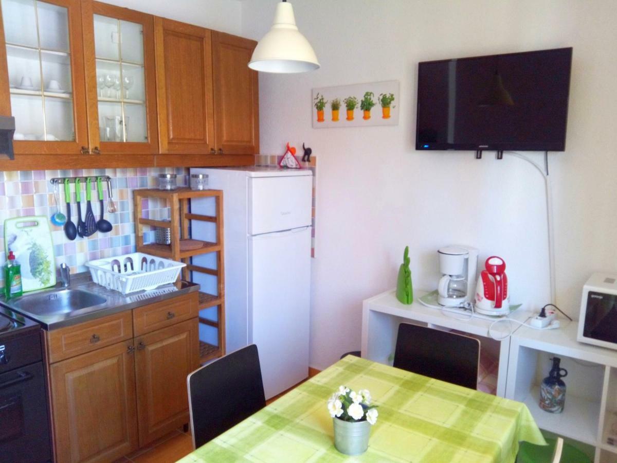 Apartments Kamelija Malinska Bagian luar foto